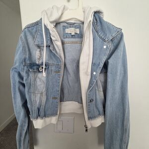 Love Tree Denim Light Blue Hooded Jean Jacket